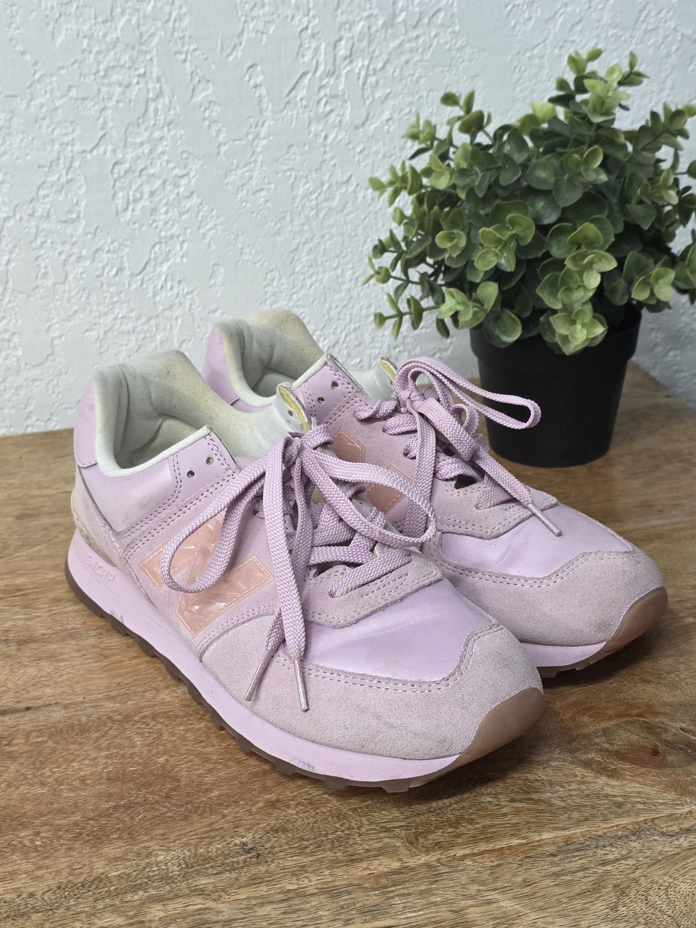 New Balance Women's 574 Lavender Suede Sneakers